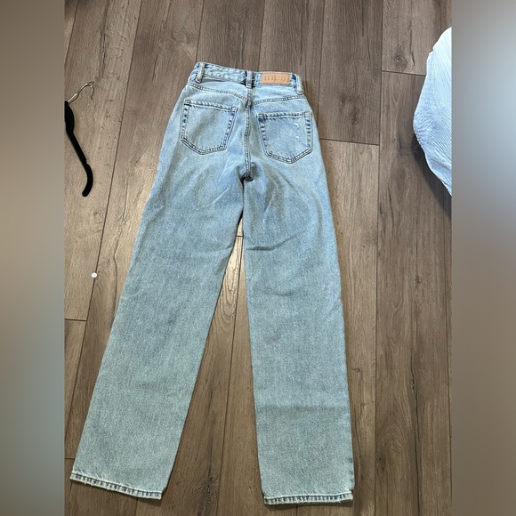 Pacsun’s Boyfriend Denim Ripped Blue Jeans - Picture 2 of 3